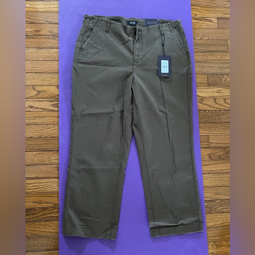 NYDJ Women’s Khaki Chinos